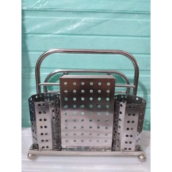 Kệ để dao thớt bằng inox không han gỉ để được mọi vị trí