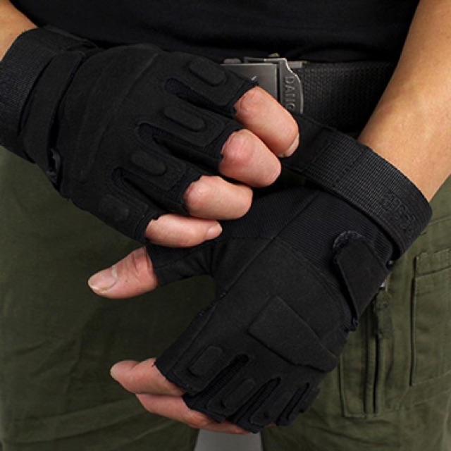 Găng tay xe máy chống nắng đi phượt hở ngón Black Hawk
