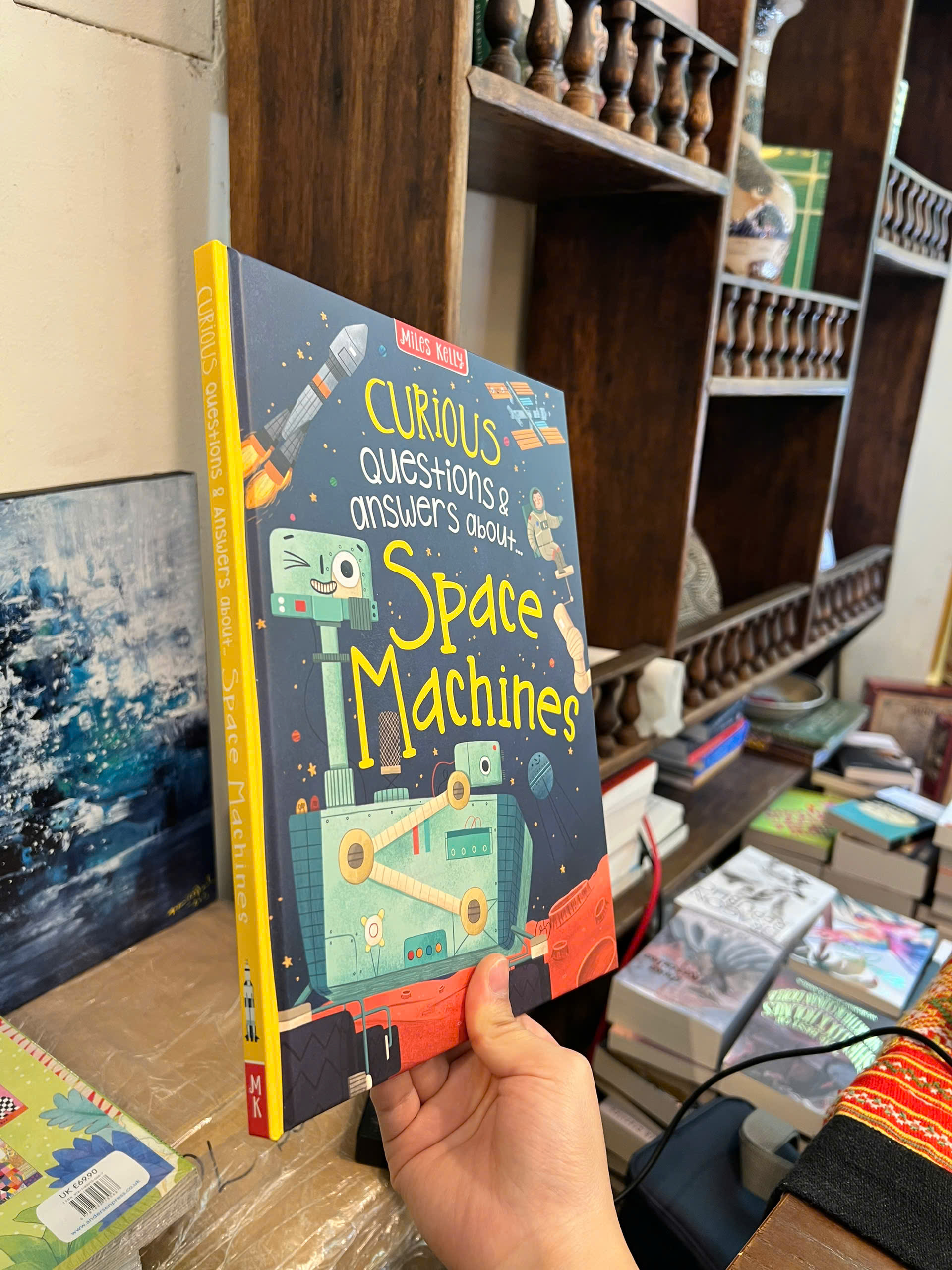 Sách - Curious Questions &amp; Answers about Space Machines | Childrens Science / Ngoại văn Bìa cứng