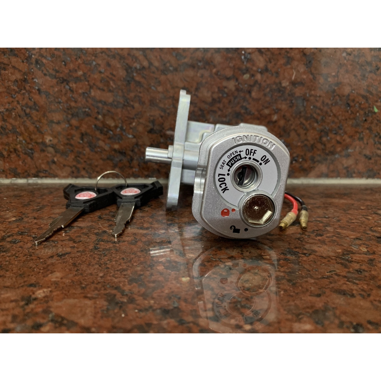 Khóa trước dành cho xe Nouvo 135.