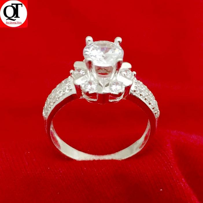 Hình ảnh Nhẫn nữ Bạc Quang Thản ổ cao gắn kim cương nhân tạo chất liệu bạc ta - QTNU19