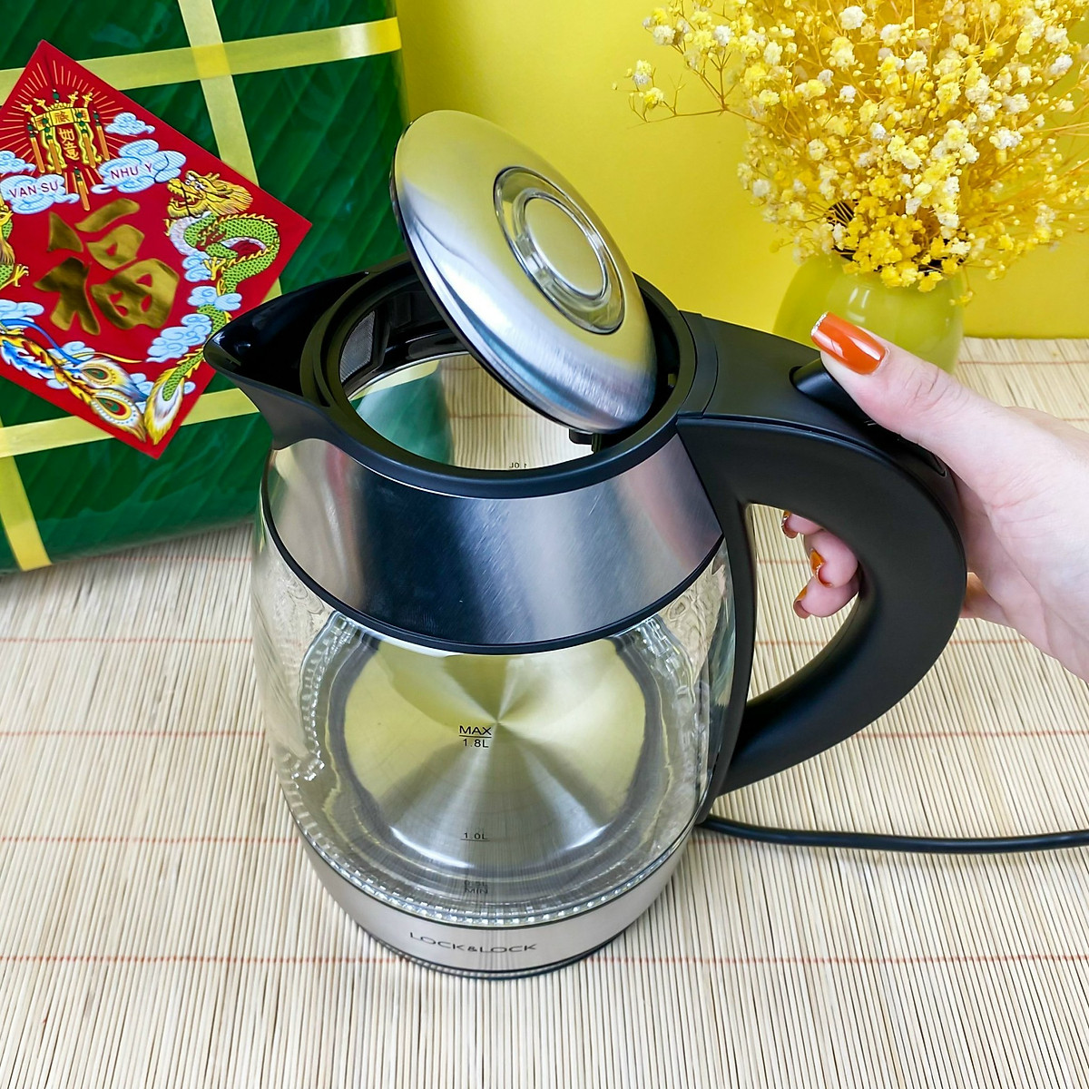 Ấm đun siêu tốc Lock&amp;Lock thân bình thủy tinh dung tích 1.8L công suất 1850W EJK418SLV - Hàng chính hãng