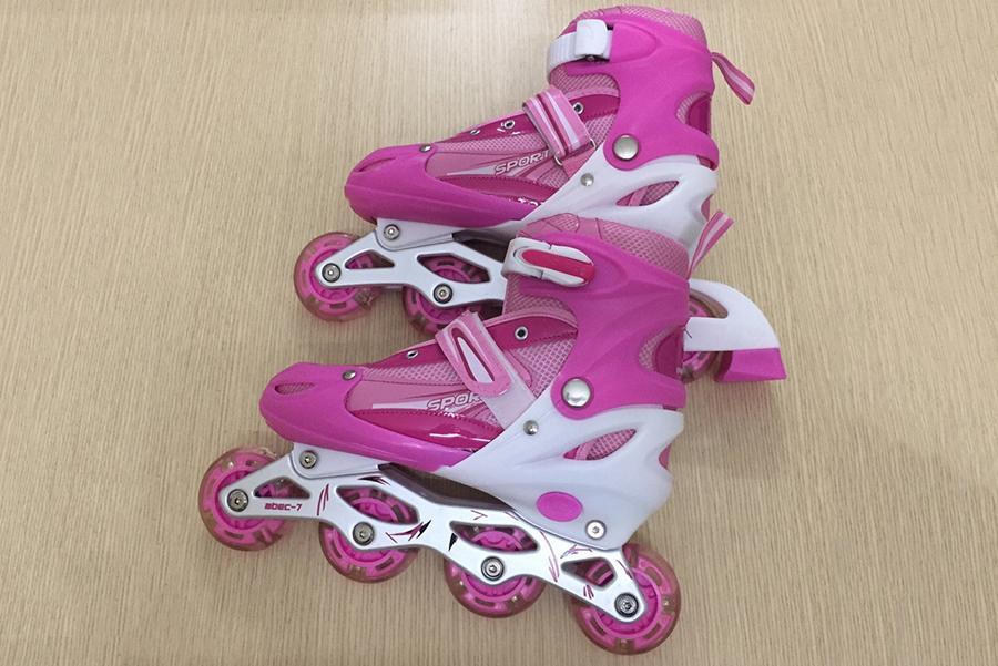 Giày Trượt Patin MacBuy Gắn Đinh Phát Sáng Cao Cấp (Size L) 