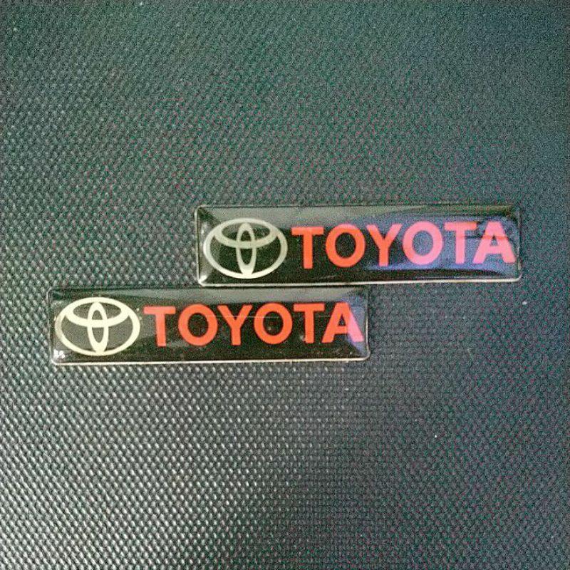 Tem biểu tượng Toyota