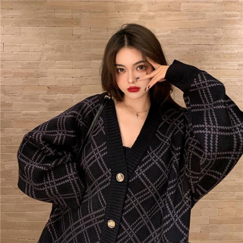 Áo khoác cardigan form rộng rãi cực phong cách