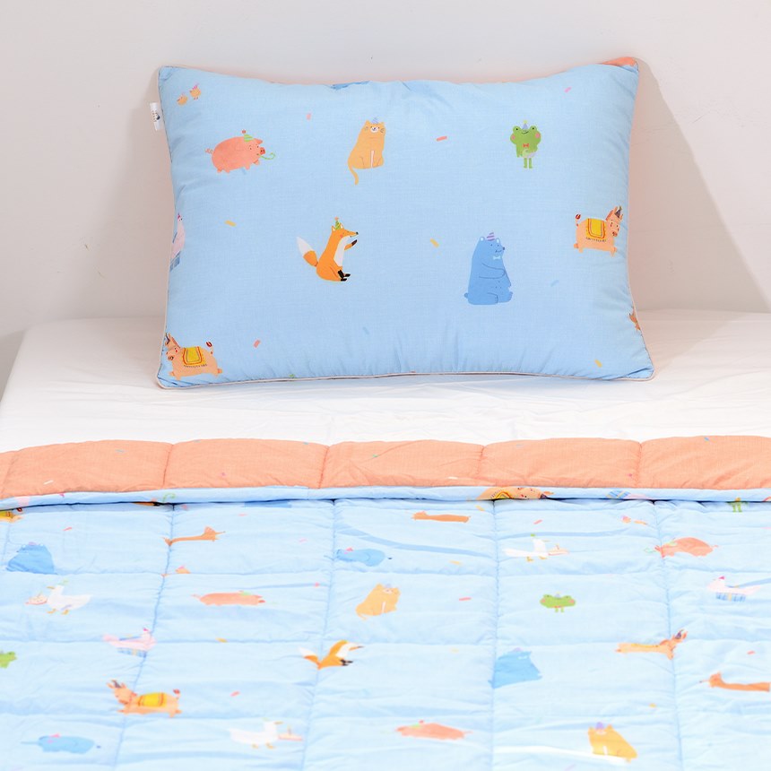 Set Chăn Chần Bông và Vỏ Gối ARIZE On Cloud Animal Party Kid