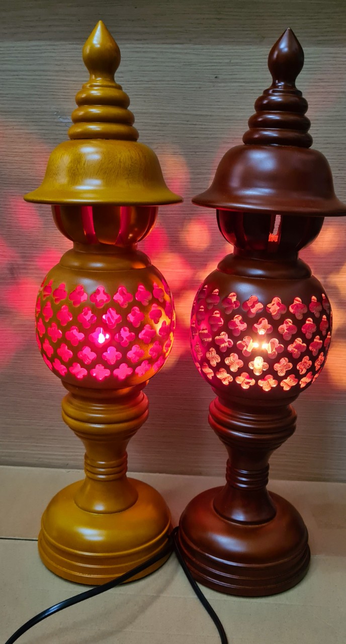 Bộ Đôi Đèn Thờ Gỗ Hương Nguyên Khối Phong Thủy Cao Cấp Size 45cm Trang Trí Phòng Thờ Nhà Bạn