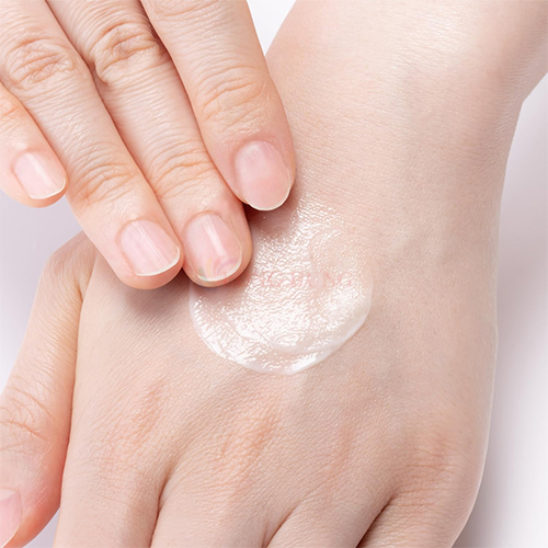 Kem cấp ẩm da tay chuyên sâu CoenRich Q10+ Extra Guard Moist Shield Cream (80g) - Hàng chính hãng