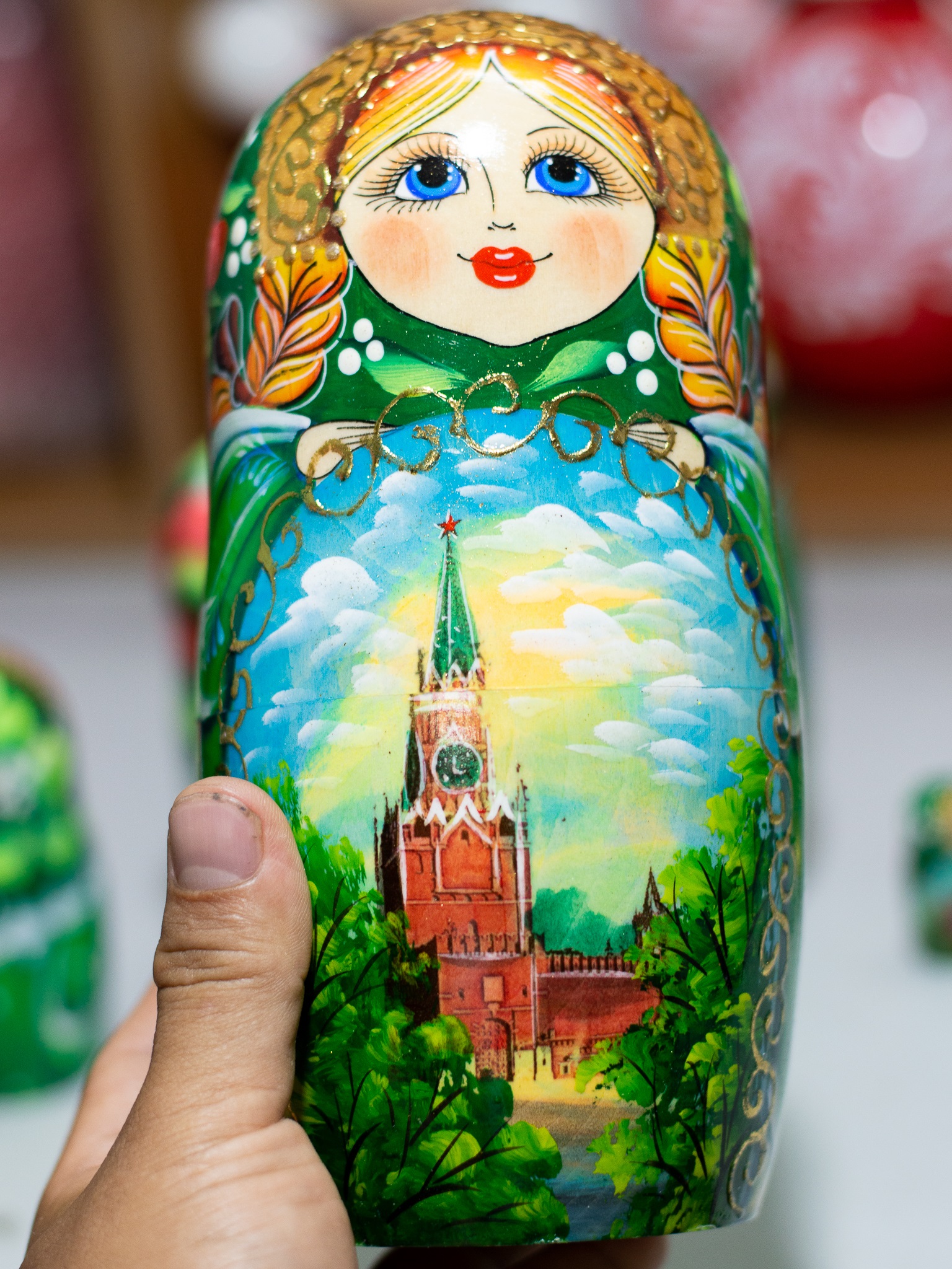 BỘ BÚP BÊ NGA MATRYOSHKA 10 LỚP SIE 26CM HOA VĂN &quot;PHONG CẢNH MATXCOVA&quot; NHIỀU MÀU