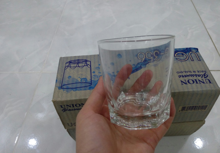 Ly lùn đáy ngấn 256ml- UG356