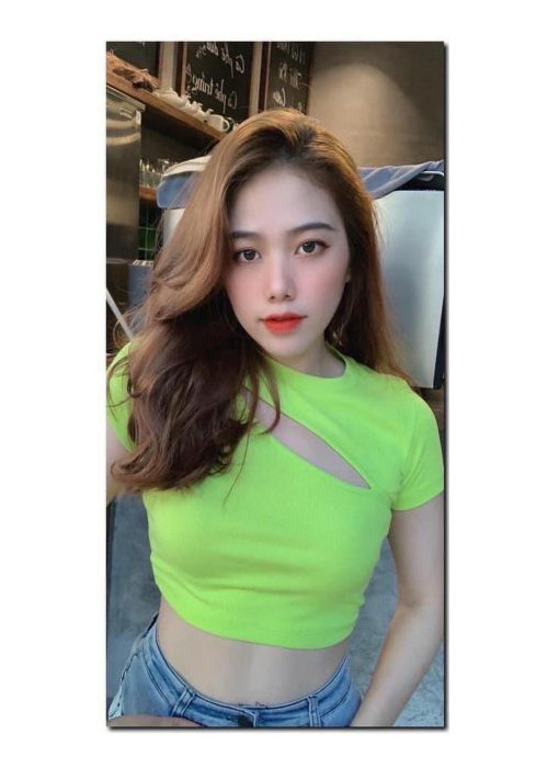 ÁO THUN CROPTOP KHOÉT NGỰC