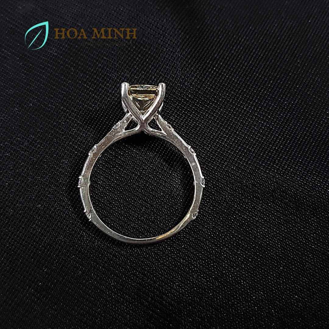 Nhẫn bạc viên chủ đá Thạch Anh nam phi màu vàng phớt chữ nhật size 7x9 li phong cách thanh lịch