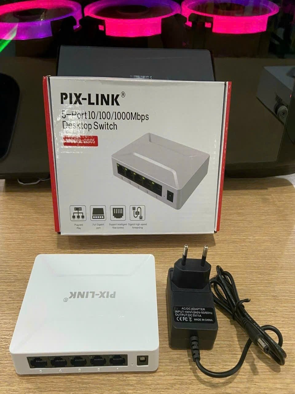 Switch 5P 10/100/1000 LV-GS05 Pix-Link