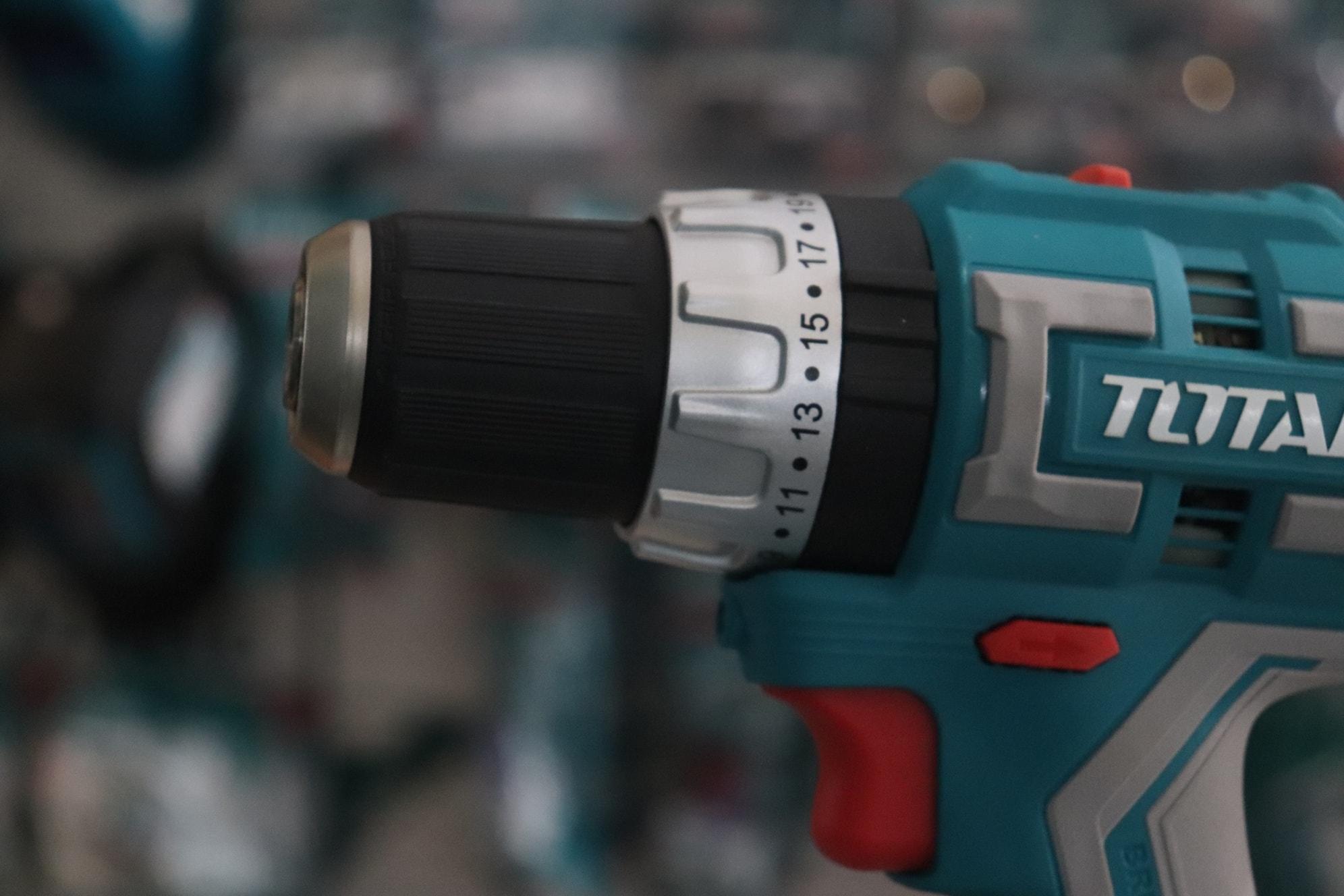 MÁY KHOAN BÚA KHÔNG CHỔI THAN DÙNG PIN 20V  TOTAL TIDLI20608 - HÀNG CHÍNH HÃNG