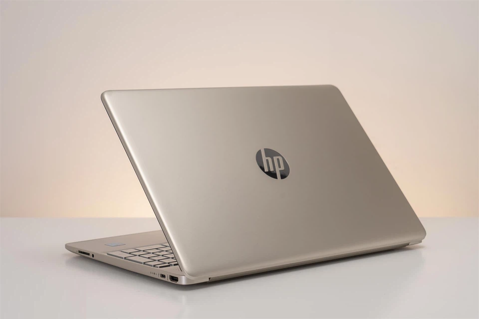Laptop HP 15s fq2711TU i3 1115G4/8GB/256GB/15.6"FHD/Win 11 Vàng - Hàng Chính Hãng