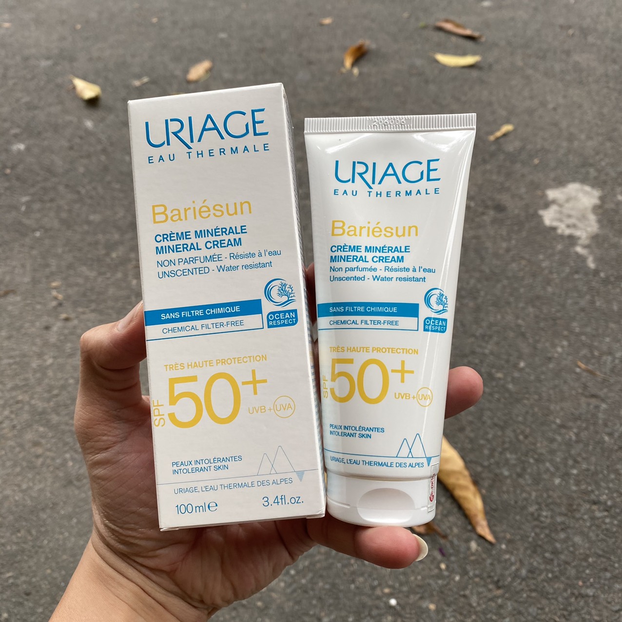Kem Chống Nắng Màng Lọc Da Nhạy Cảm Uriage Bariésun SPF50+ Crème Minerale