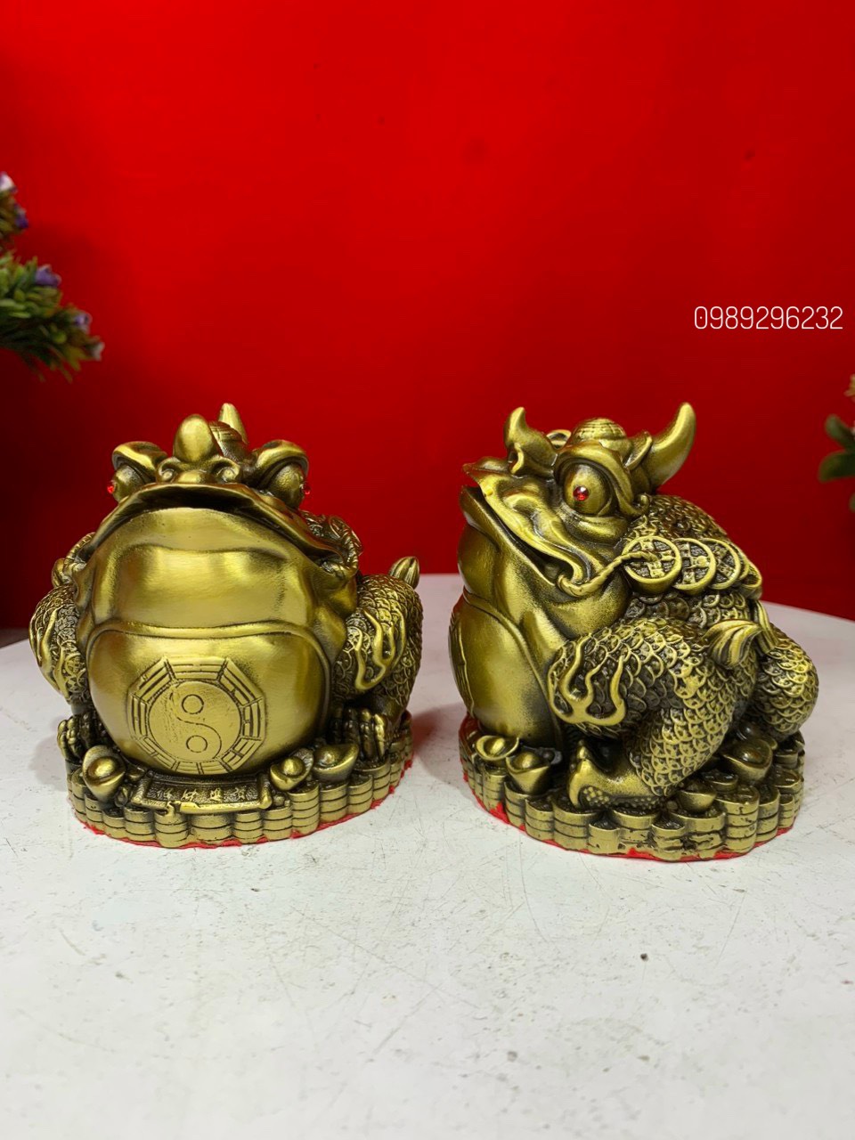 Tượng Cóc thềm thừ có sừng phong thuỷ bằng đồng vàng