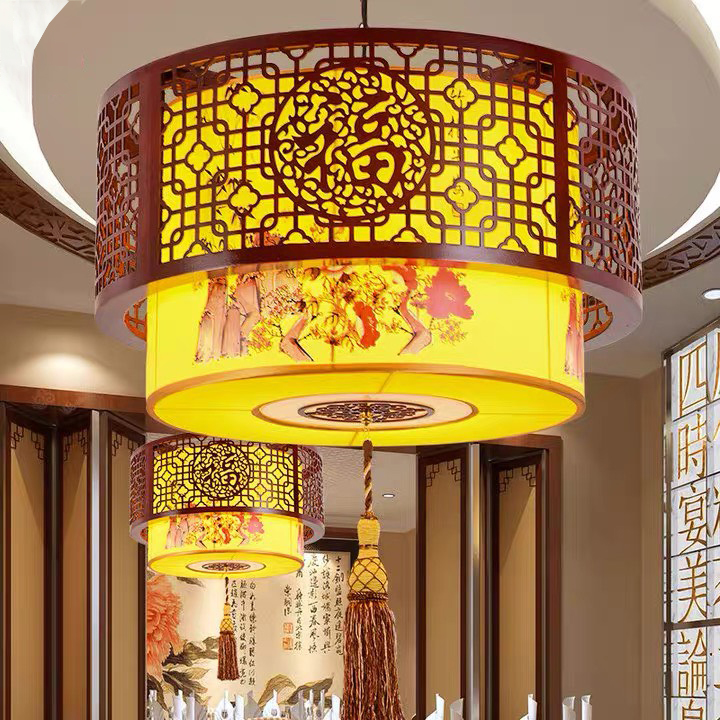 Đèn lồng gỗ tự nhiên trang trí phòng thờ