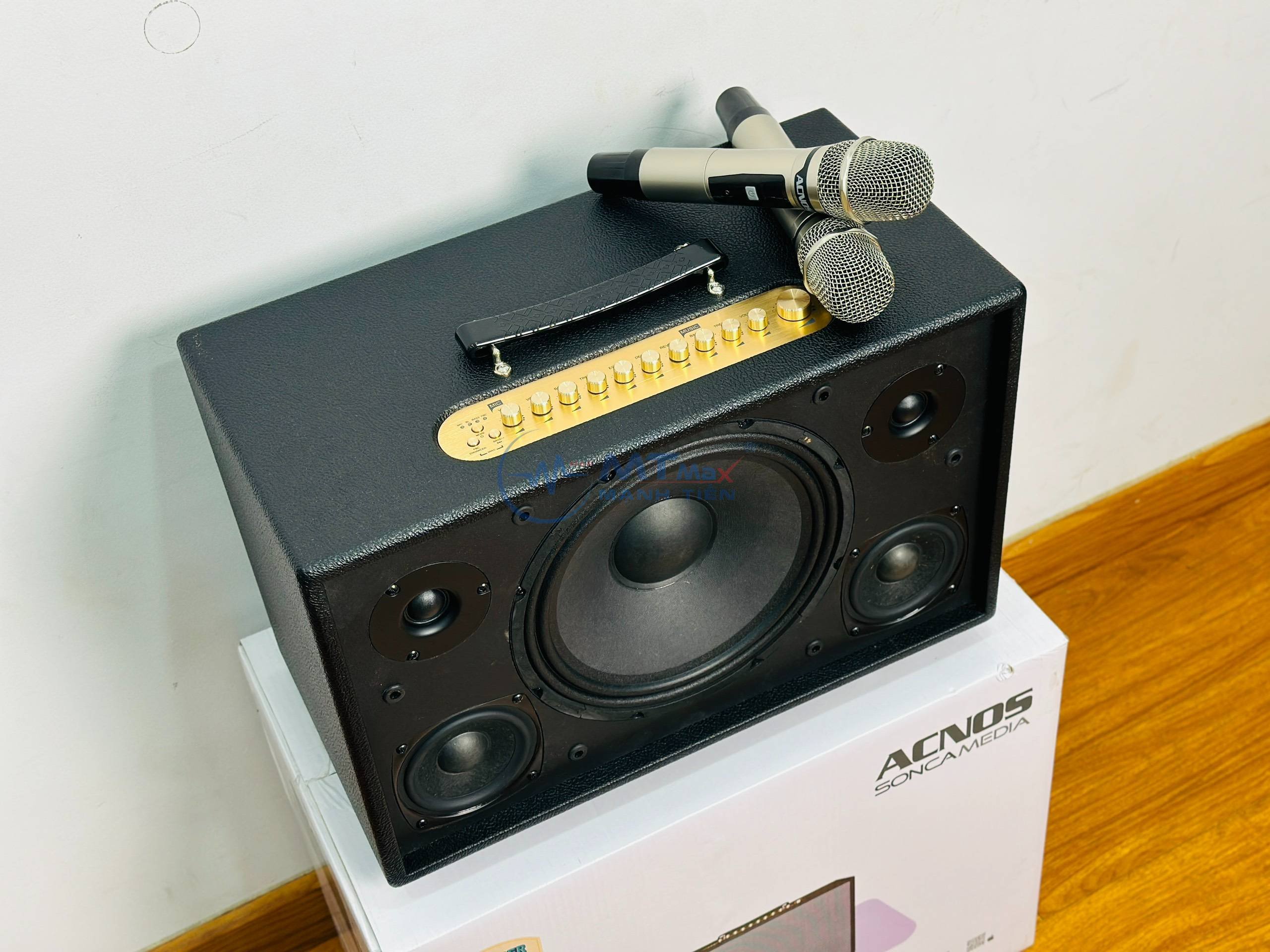 Loa Xách Tay ACNOS CS3600 - Loa Karaoke Chính Hãng 3 Đường Tiếng, Công Suất Lớn 500W, Âm Thanh Cao Cấp Chuyên Nghiệp, Nâng Tiếng, Chống Hú Siêu Cấp, Đi Kèm 2 Micro Karaoke hàng chính hãng