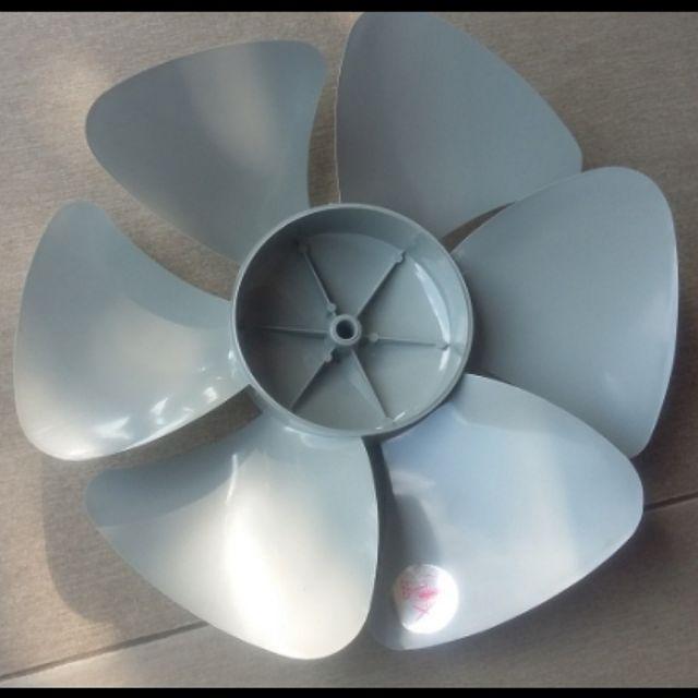 Cánh quạt tản 300mm dùng cho quạt điện cơ thống nhất bé