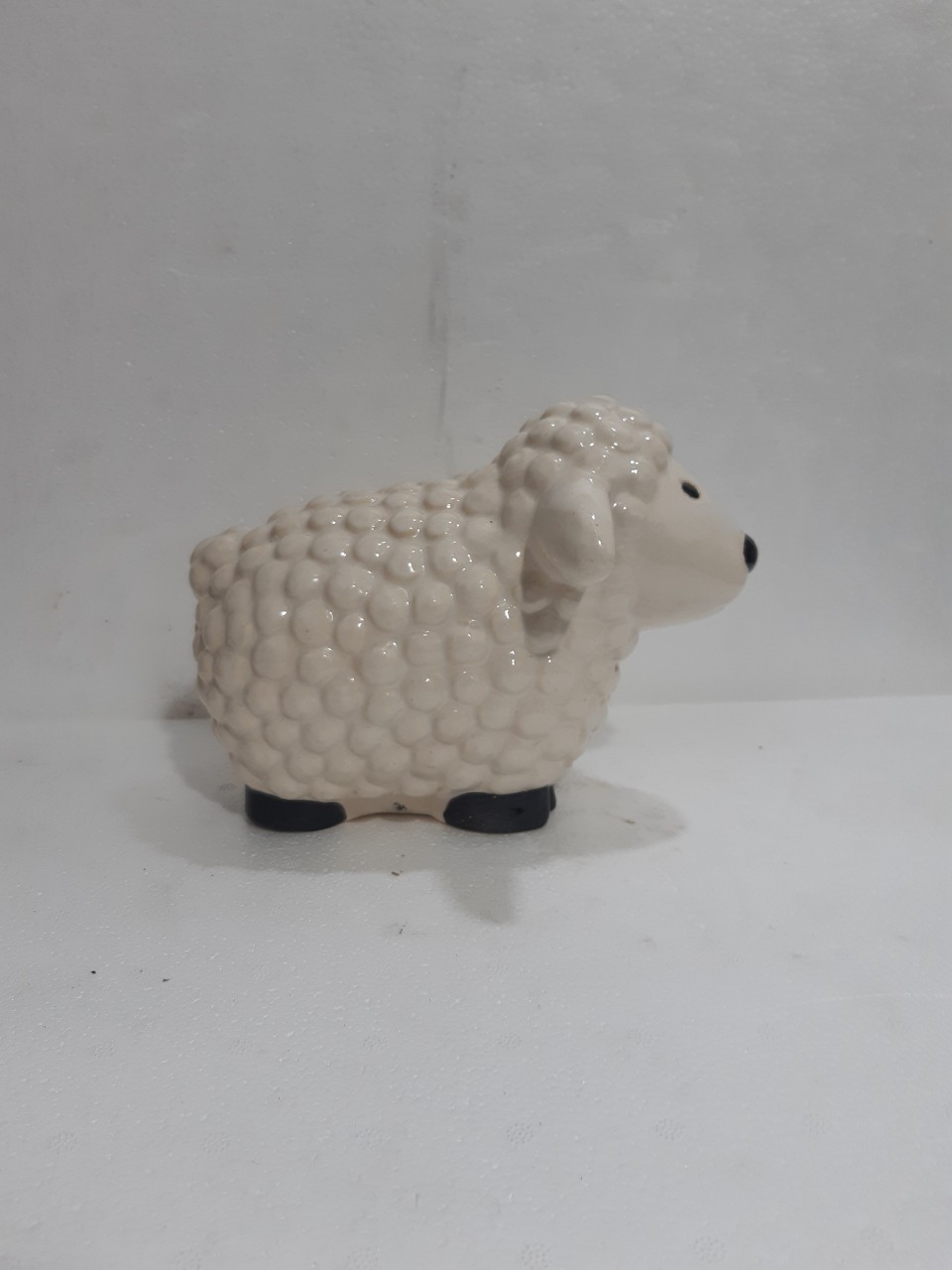 Tượng con cừu lớn bằng gốm men bóng
