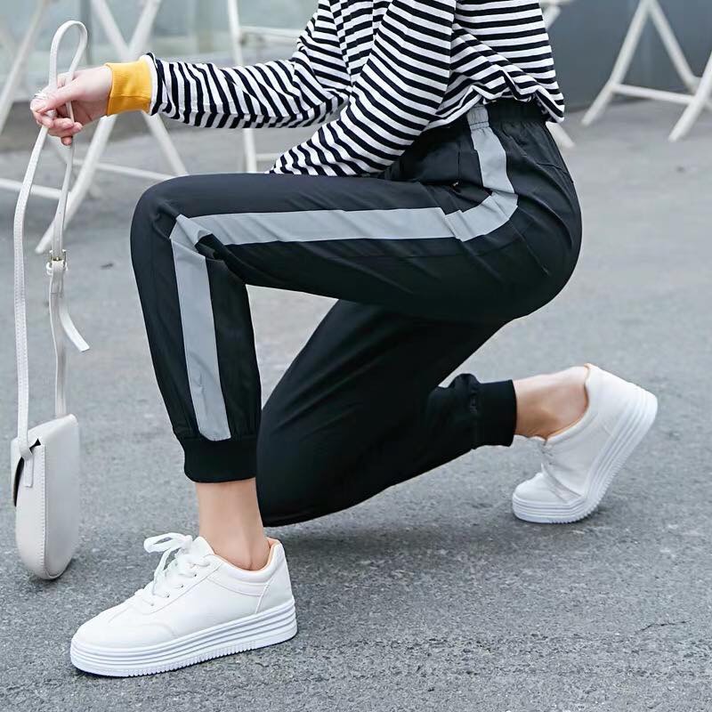 Quần Dài Jogger Nữ Phản Quang Vải Dù Siêu Xịn