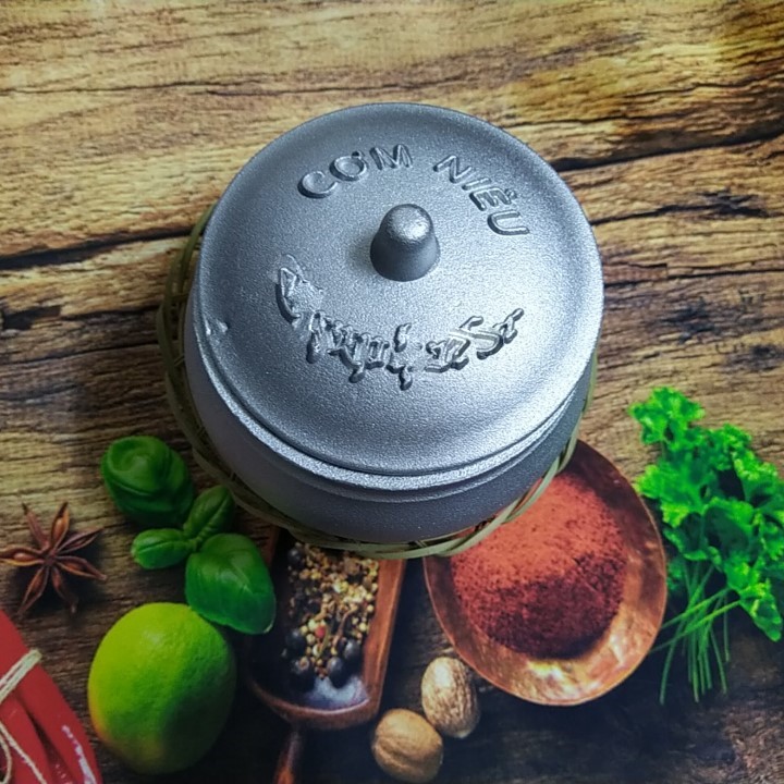 Nồi Cơm Niêu GANG ĐÚC NGUYÊN KHỐI. Dụng cụ nhà bếp nấu tạo cơm cháy đều giòn rụm. Phù hợp dùng gia đình, quán ăn, nhà hàng