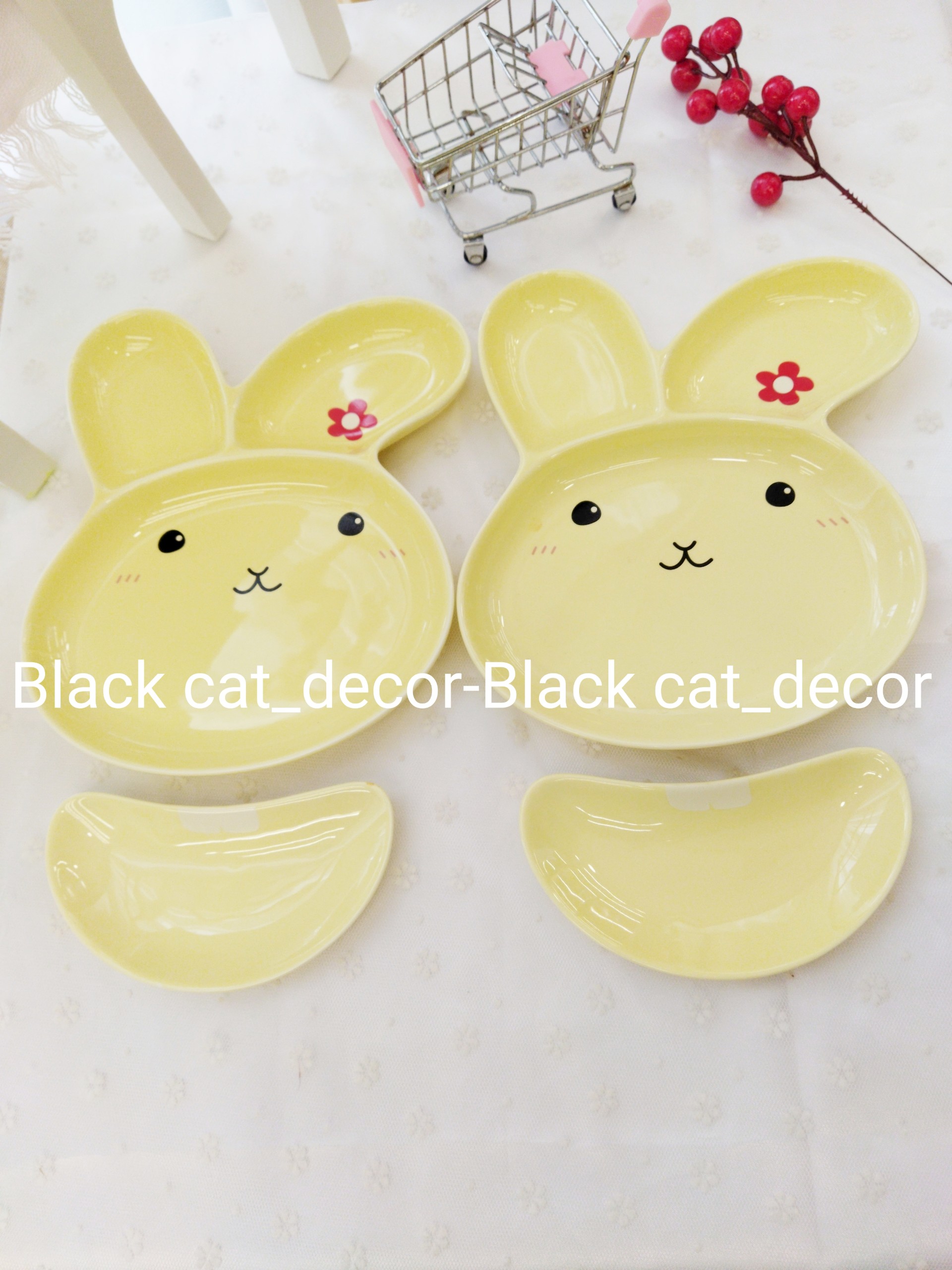 Set dĩa gốm sứ cao cấp kiểu dáng hình thỏ dễ thương.