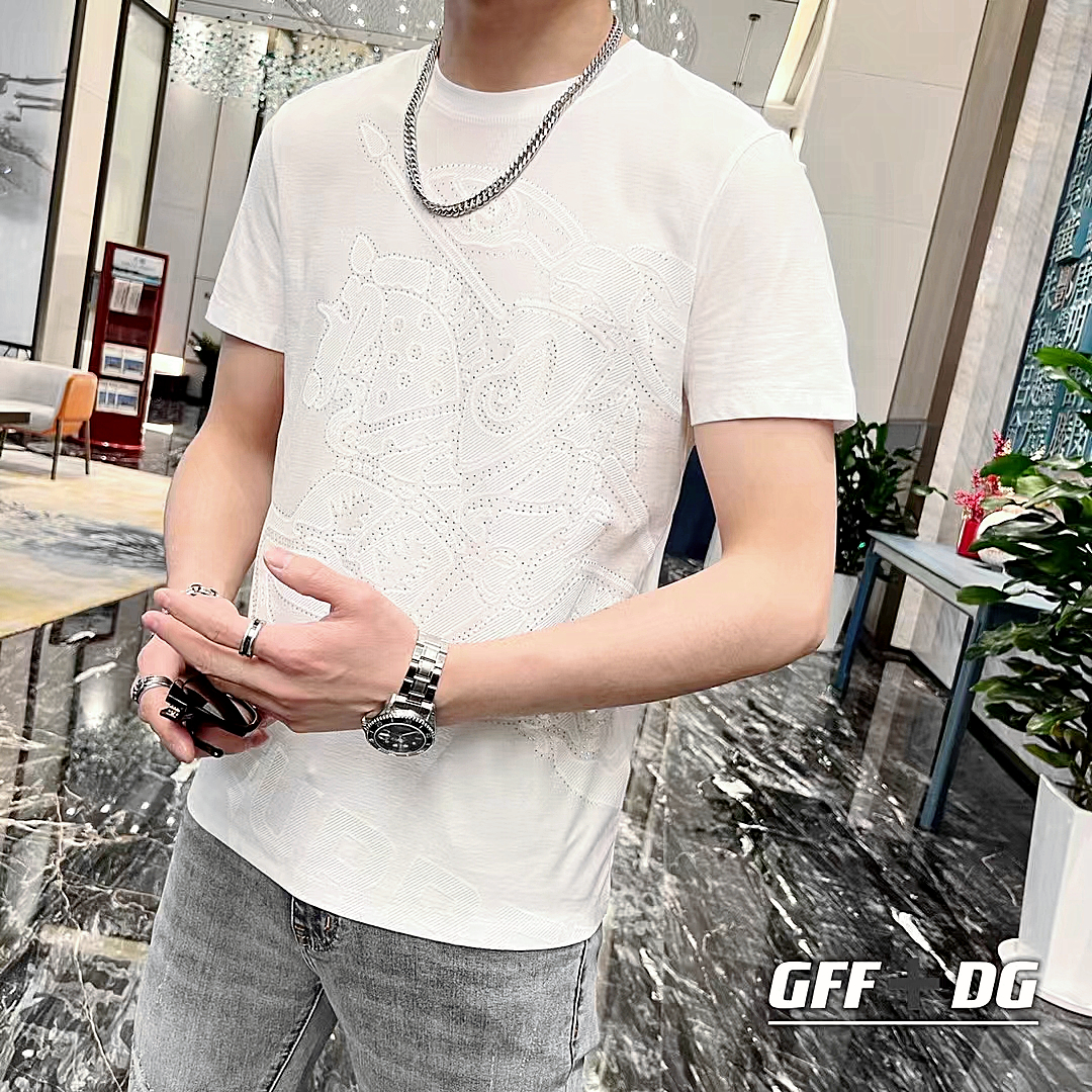 Áo thun nam ngắn tay cổ tròn TC với họa tiết thêu đính hạt độc đáo, chất cotton co dãn, lịch lãm, hợp thời trang-A55