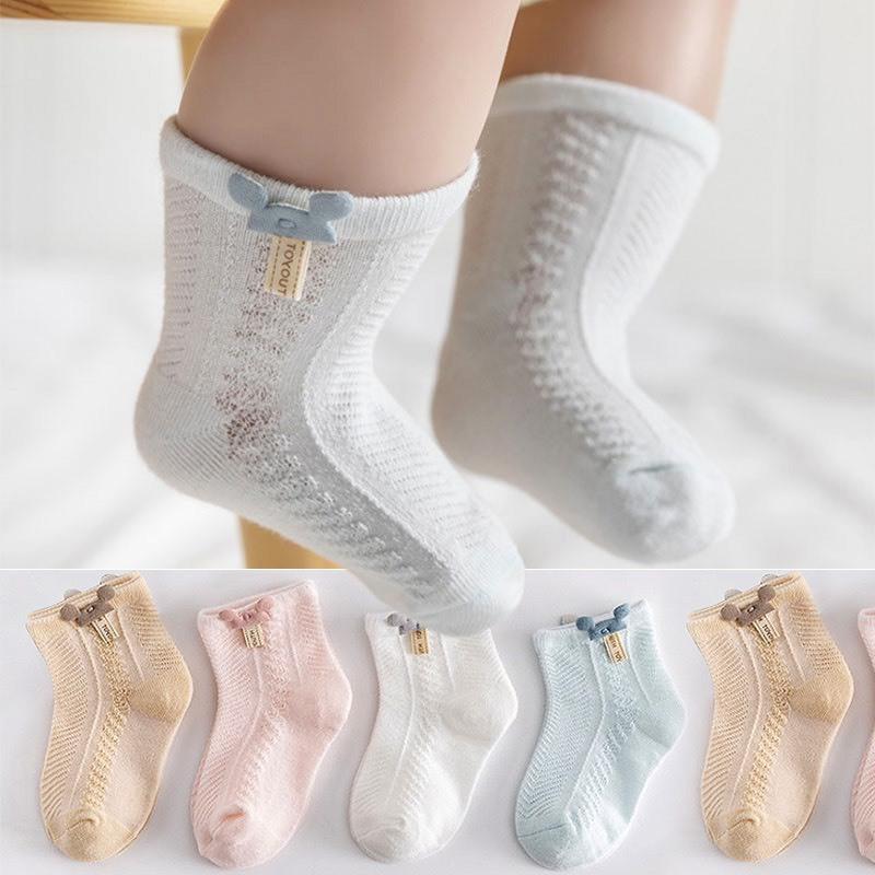 Tất Vớ Lưới Cổ Cao Đính Hình Mickey | Cà Rốt Mềm, Co Giãn Tốt Thoáng Khí Cho Bé Từ 0-2 Tuổi Phù Hợp Cho Mang Quanh Năm - Vàng - Mickey