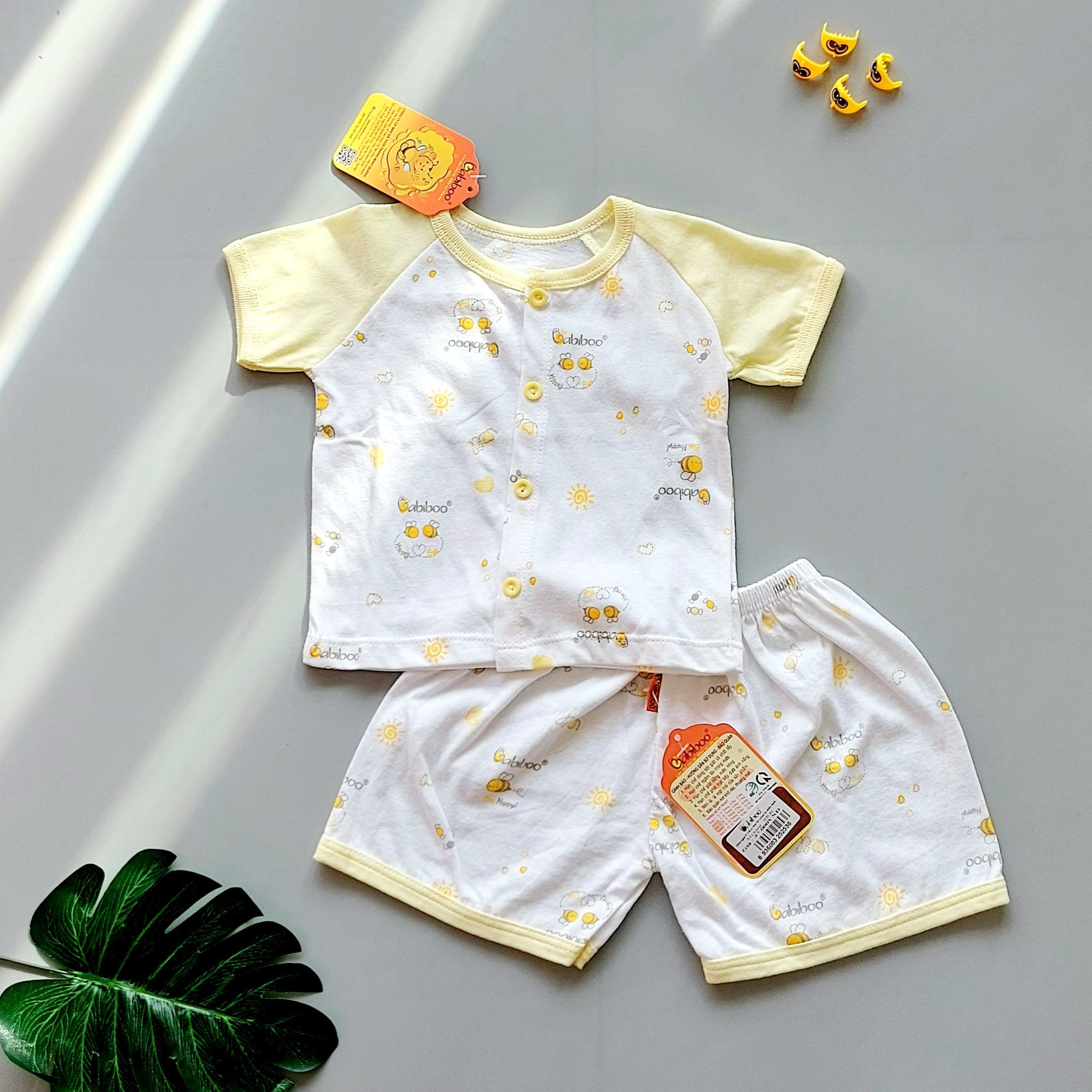 Bộ sơ sinh cộc tay ragan họa tiết xinh xắn cho bé yêu