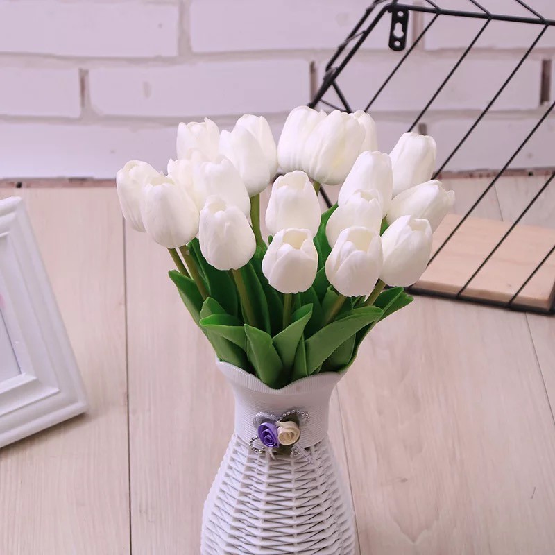 Chùm Hoa Lụa giả 9 Bông Hoa TuLip Màu Trắng