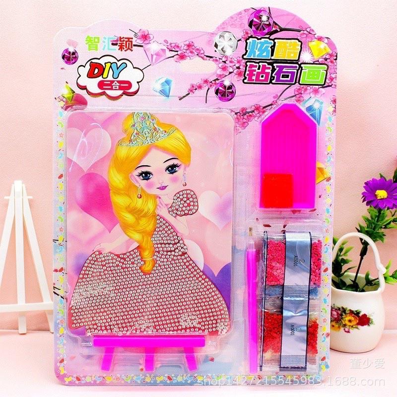 Bộ gồm 2 tranh đính đá công chúa và dụng cụ