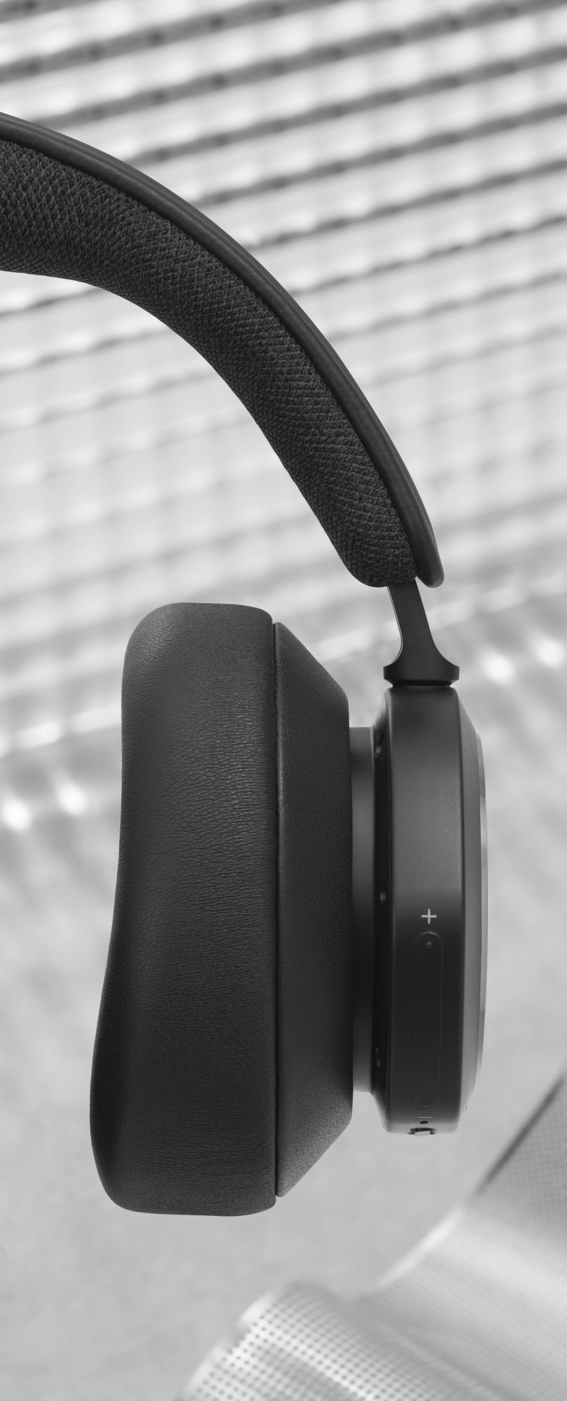 Beoplay Portal phiên bản PC/PS5 - Tai nghe B&O chuyên nghiệp dành cho game thủ - Hàng chính hãng