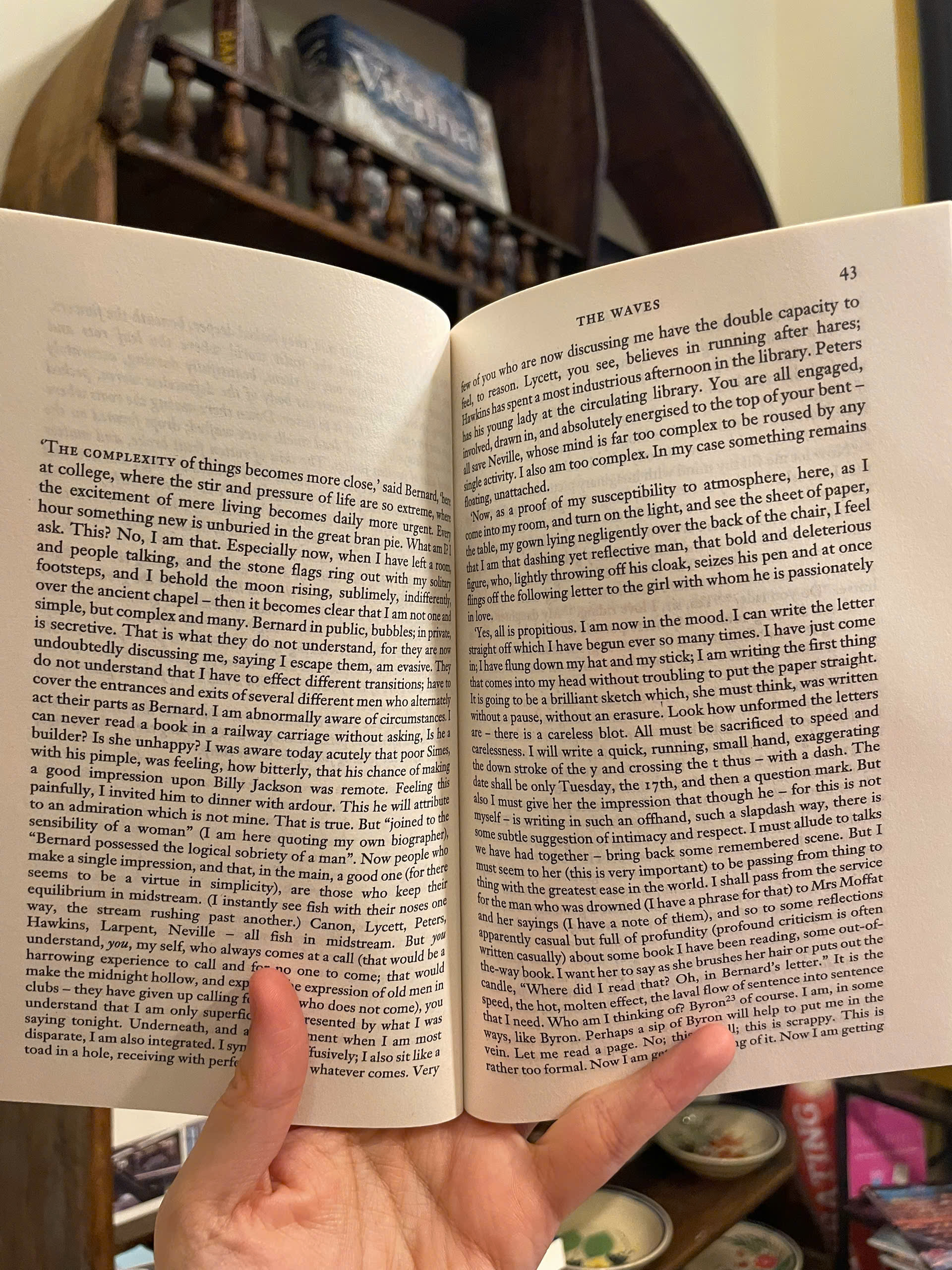 Sách - The Waves by Virginia Woolf - Classics/Fiction book in English - Ngoại Văn Nhập Khẩu