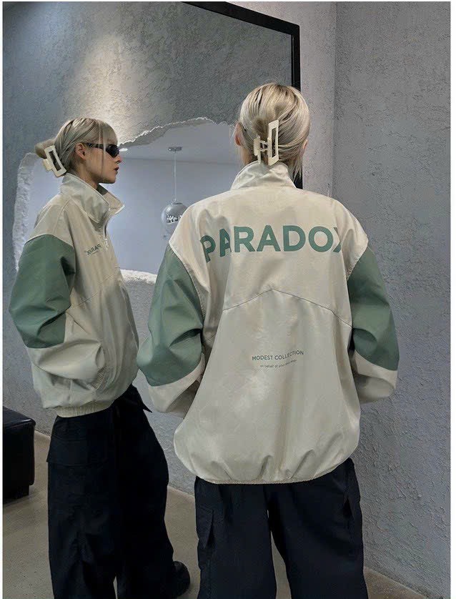 Áo khoác dù phối, logo in, Chất dù xịn 2 lớp 2 size L và xI lót đen có túi trong.