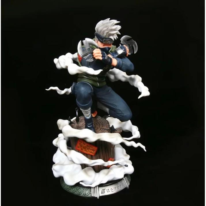 Mô Hình Figure Naruto Kakashi phóng tiêu đứng gỗ 29cm