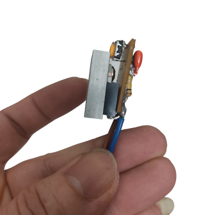 MẠCH HẠ ĐIỆN ÁP 220V XUỐNG 110V CHO MÁY NỘI ĐỊA- 1 mạch