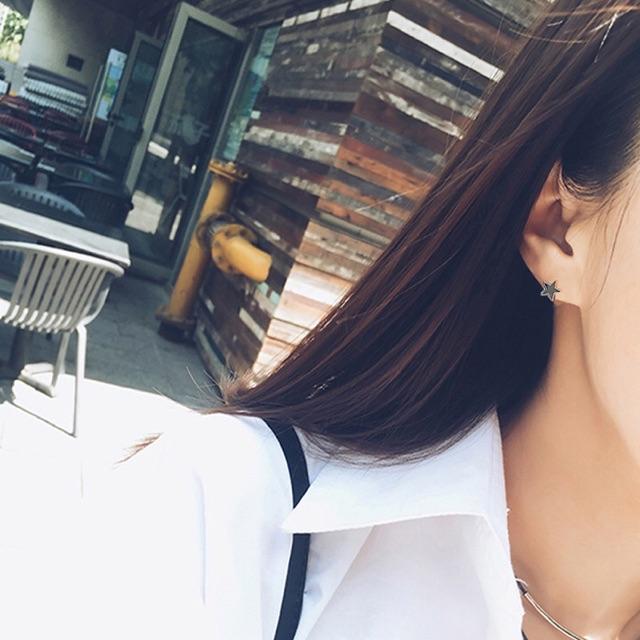 Khuyên tai titan ngôi sao không đen KTZ28