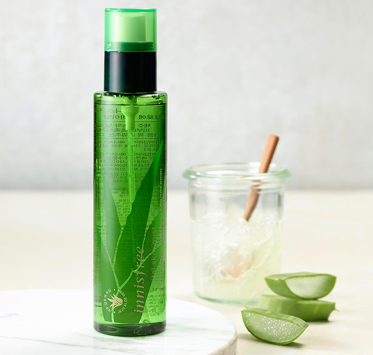 Xịt Khoáng Dưỡng Ẩm Từ Nha Đam Innisfree Aloe Revital Skin Mist (120ml)