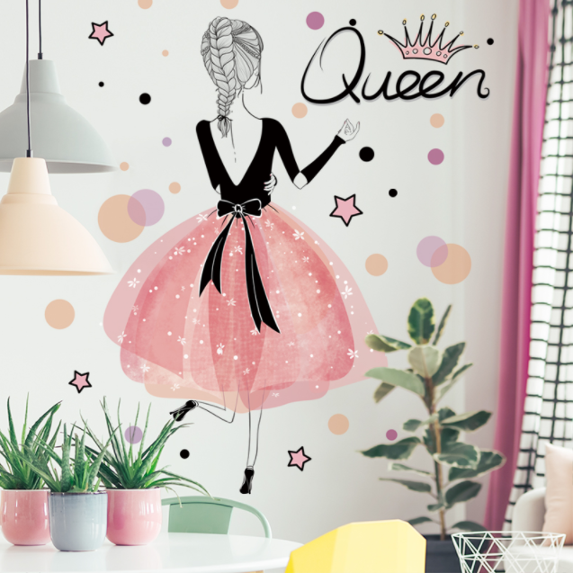Decal trang trí tường - Cô gái váy hồng và chữ tiếng anh Queen