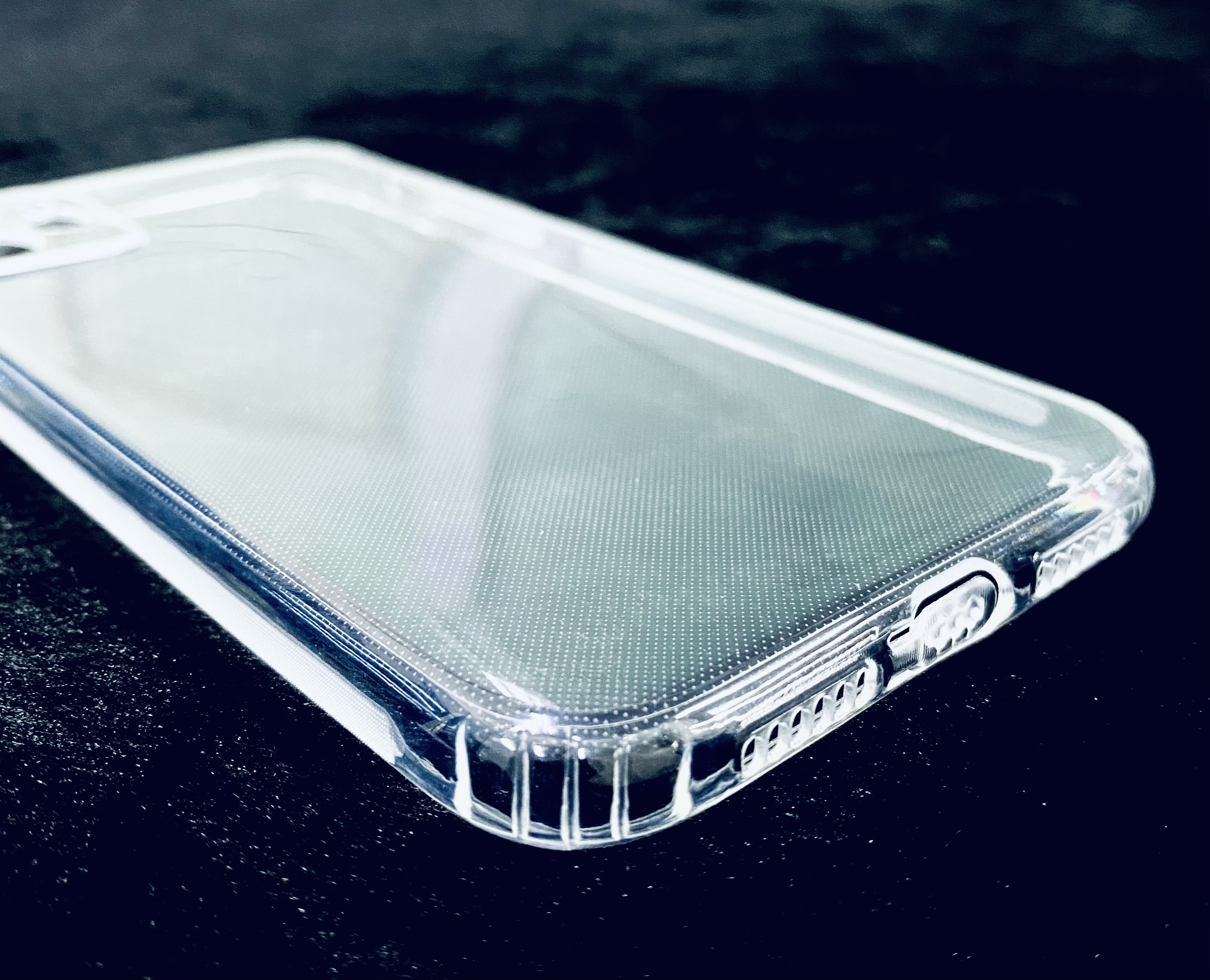 Ốp Lưng CHỐNG SỐC BẢO VỆ CAMERA Cho Điện Thoại IPHONE 11 - Silicone dẻo trong suốt, cạnh viền nhám chống trượt- Hàng Chính Hãng
