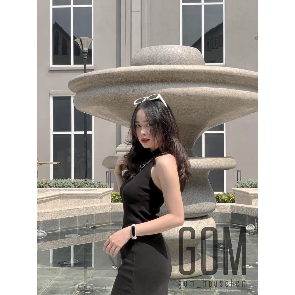 Đầm body yếm