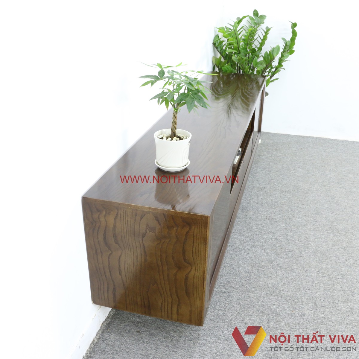 Kệ Tivi Gỗ Sồi Nga Màu Óc Chó Chân Xoắn Mẫu Mới Đẹp