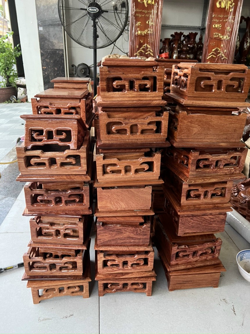 Kỷ vuông gỗ hương-Đôn vuông-Đế vuông kê đồ trang trí nhiều mặt