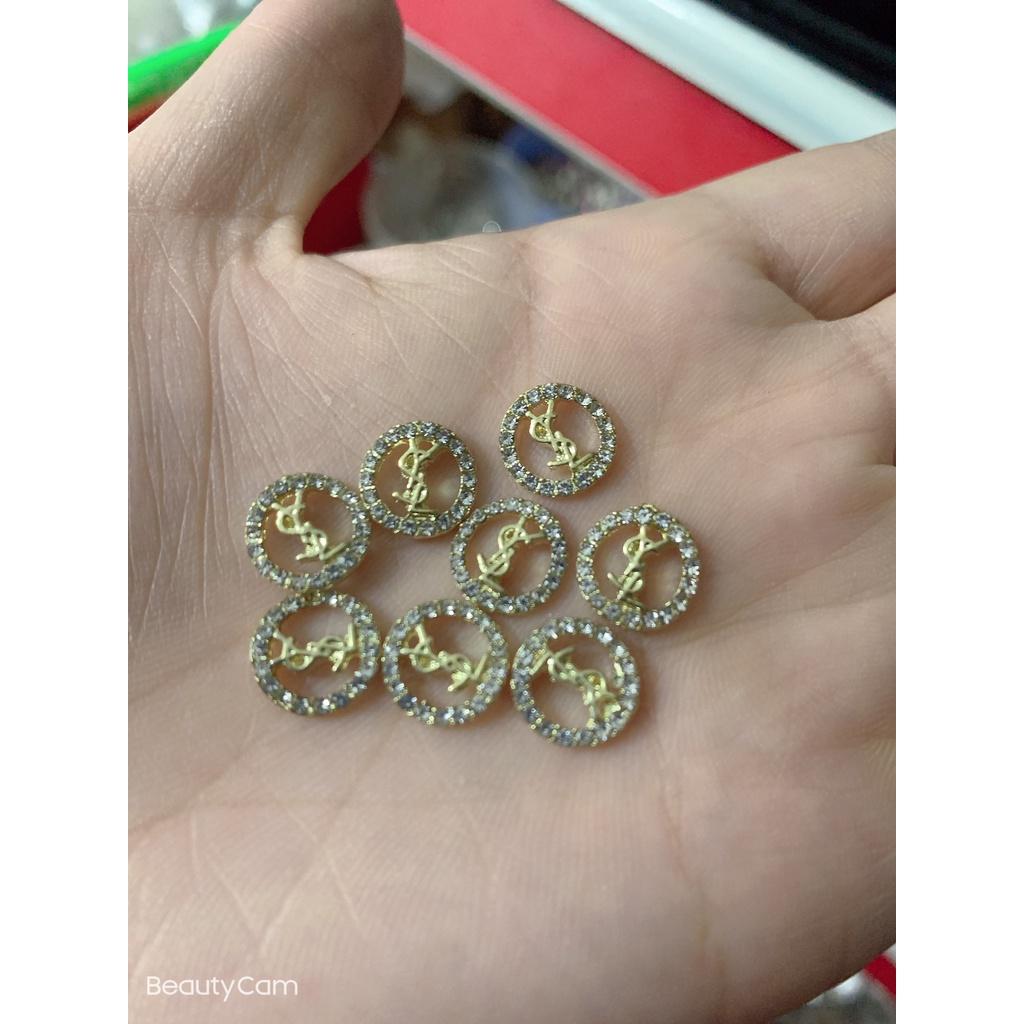 charm nail trang trí mã mới