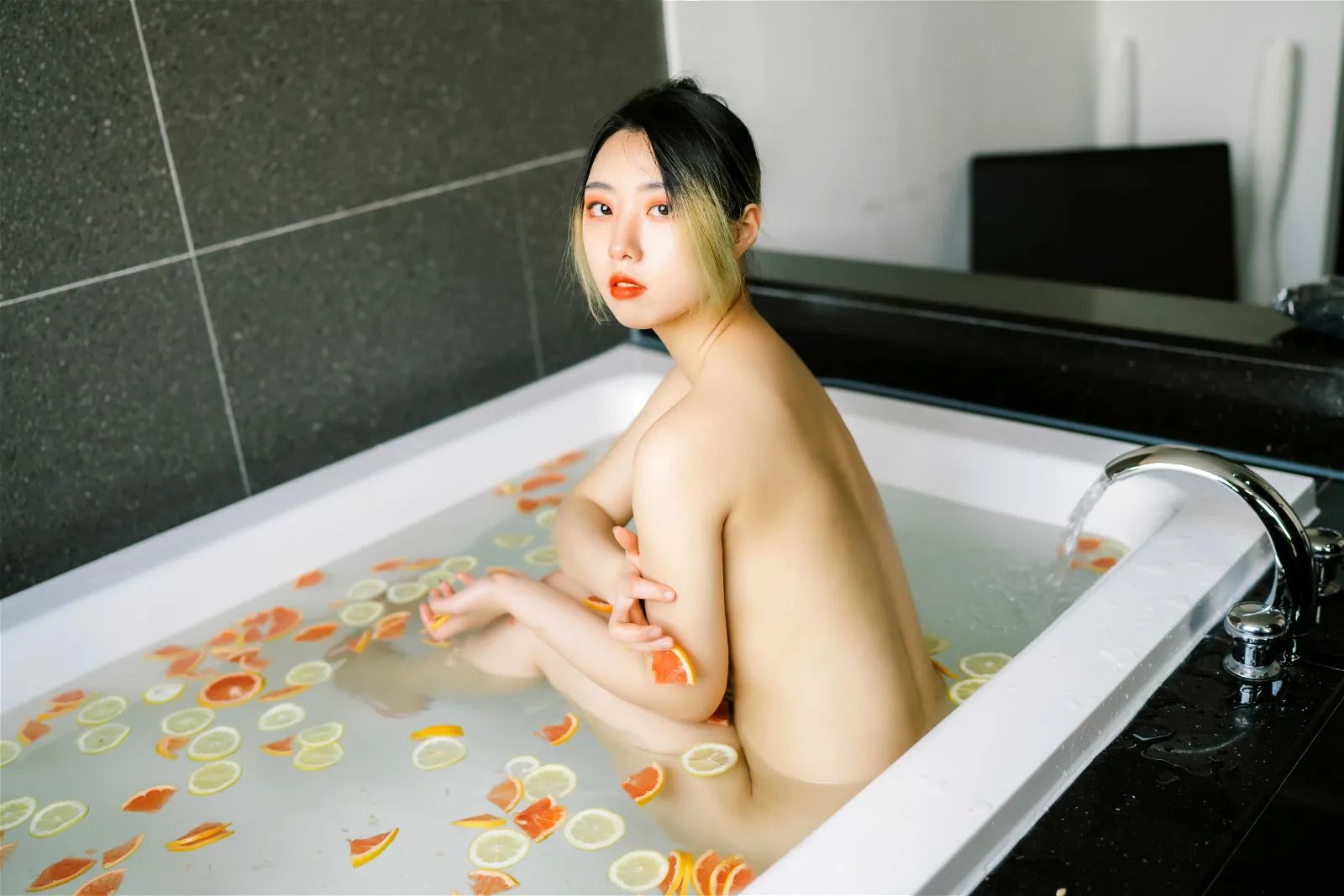 hình cosplay chapter 410 60