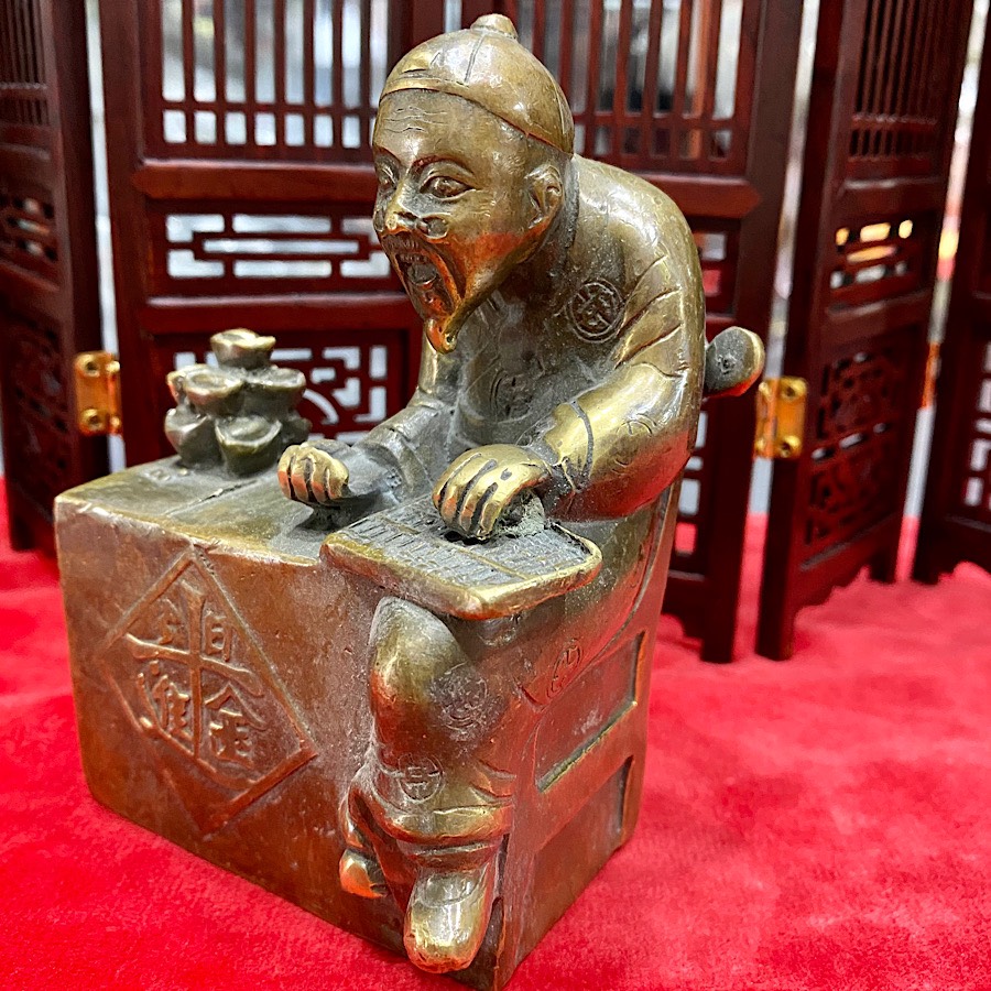 TƯỢNG ÔNG QUẢN GIA PHONG THUỶ BẰNG ĐỒNG CAO 15 cm