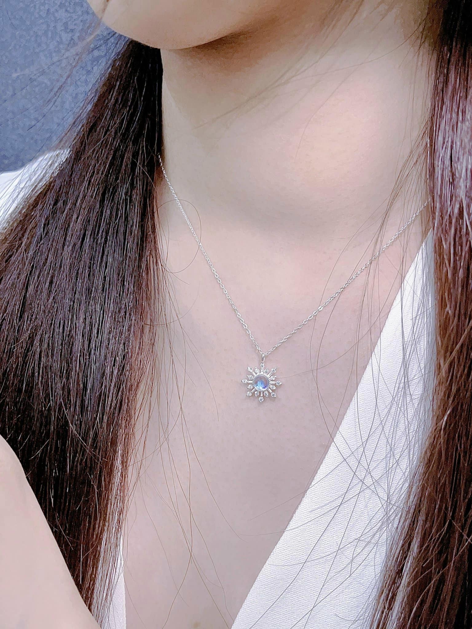 Dây chuyền nữ mặt đá Moon chất liệu bạc s925 MS012m