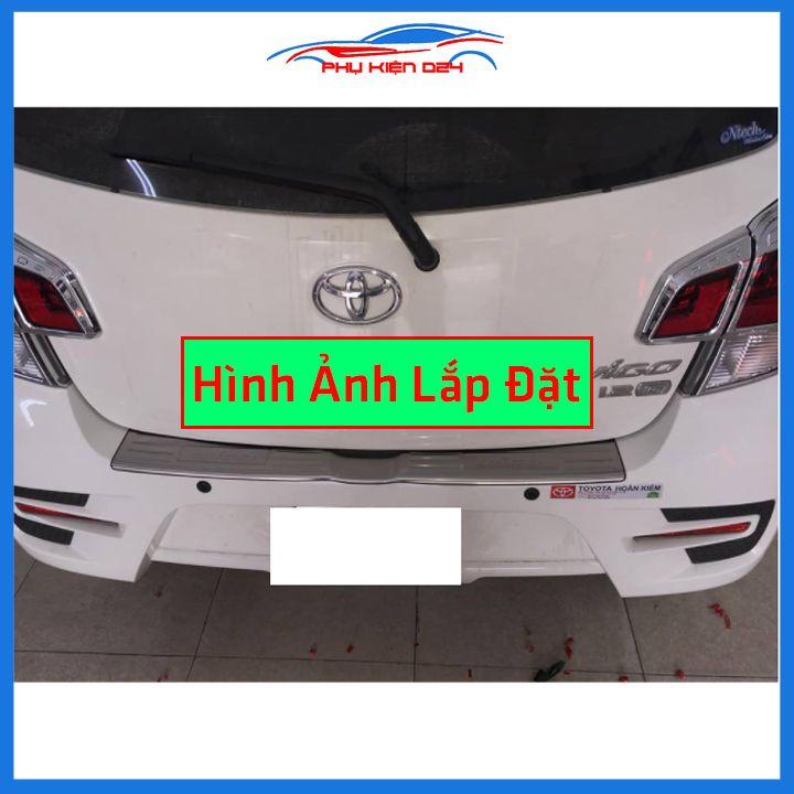 Ốp chống trầy cốp Wigo 2018-2019-2020-20221-2022 inox sáng bóng bảo vệ xe chống va đập